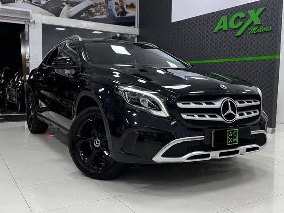 MERCEDES-BENZ GLA 200 1.6 CGI FLEX ADVANCE 7G-DCT
